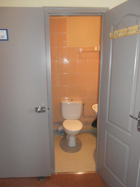 Hotel De La Gare Romans-sur-Isère Pokoj fotografie